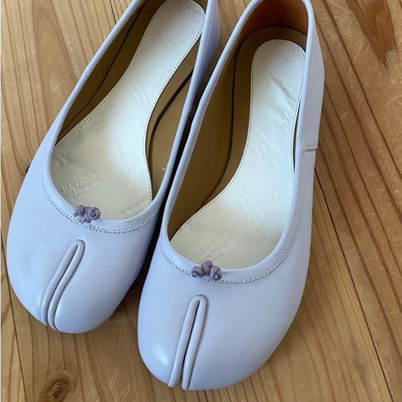 Maison Martin Margiela Shoes - Maison Margiela Lavender Tabi Flats